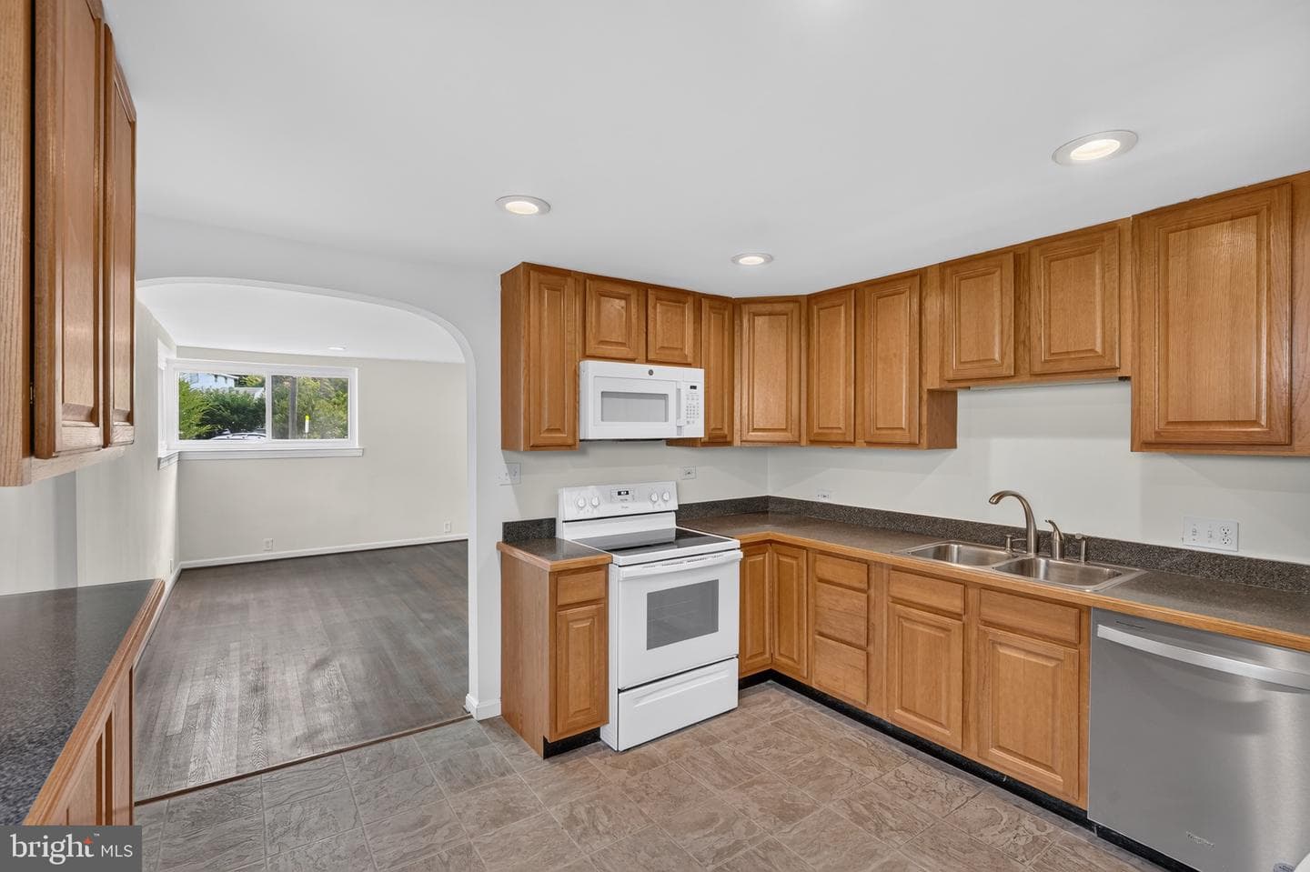 750 N George Mason Drive photo 13
