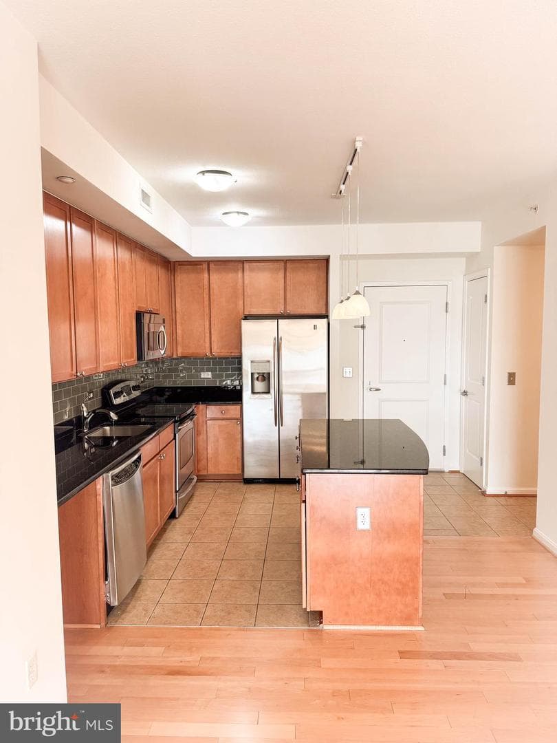 2720 S Arlington Mill Drive #509 photo 13