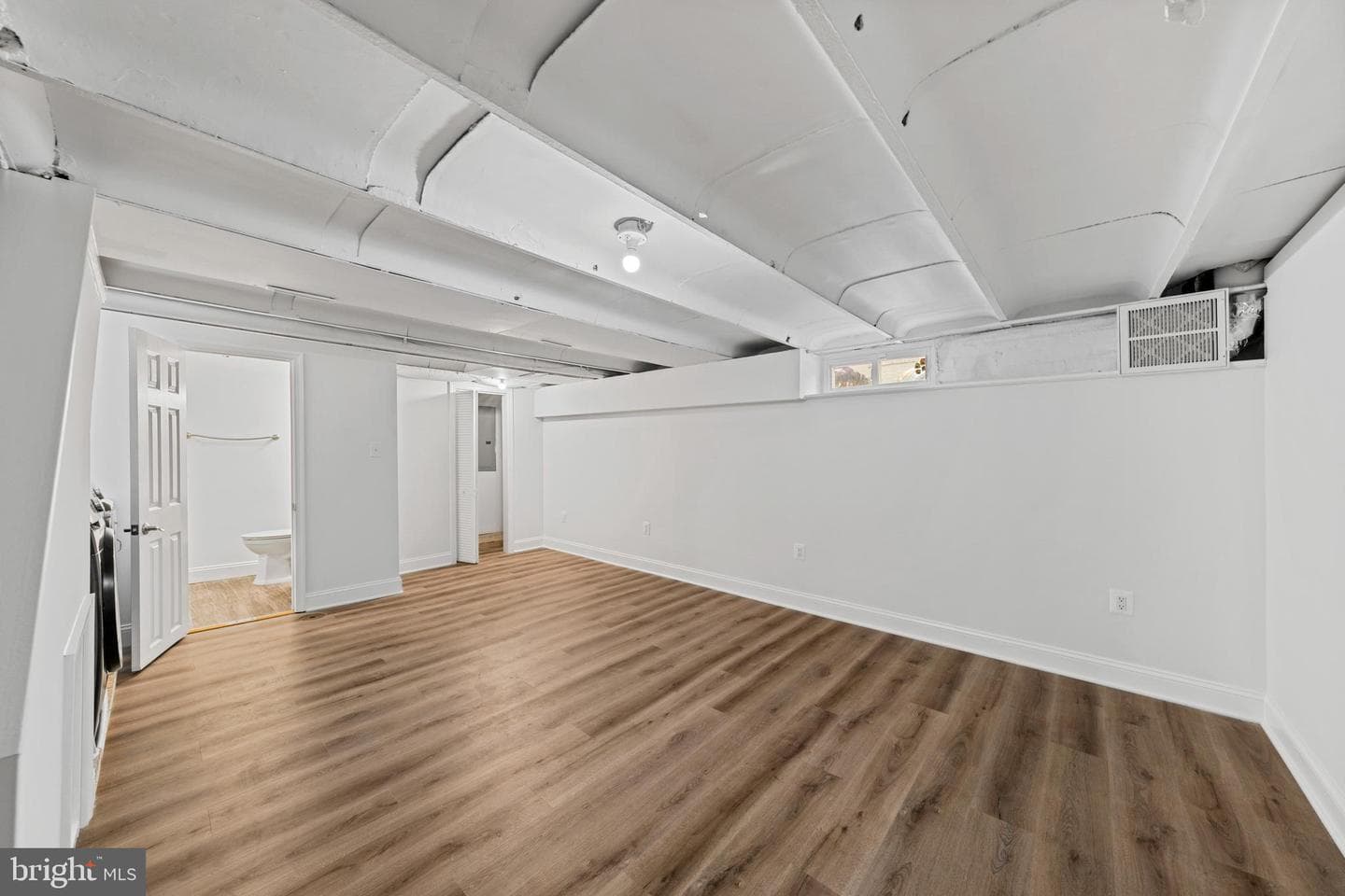 825 S Ivy Street photo 16