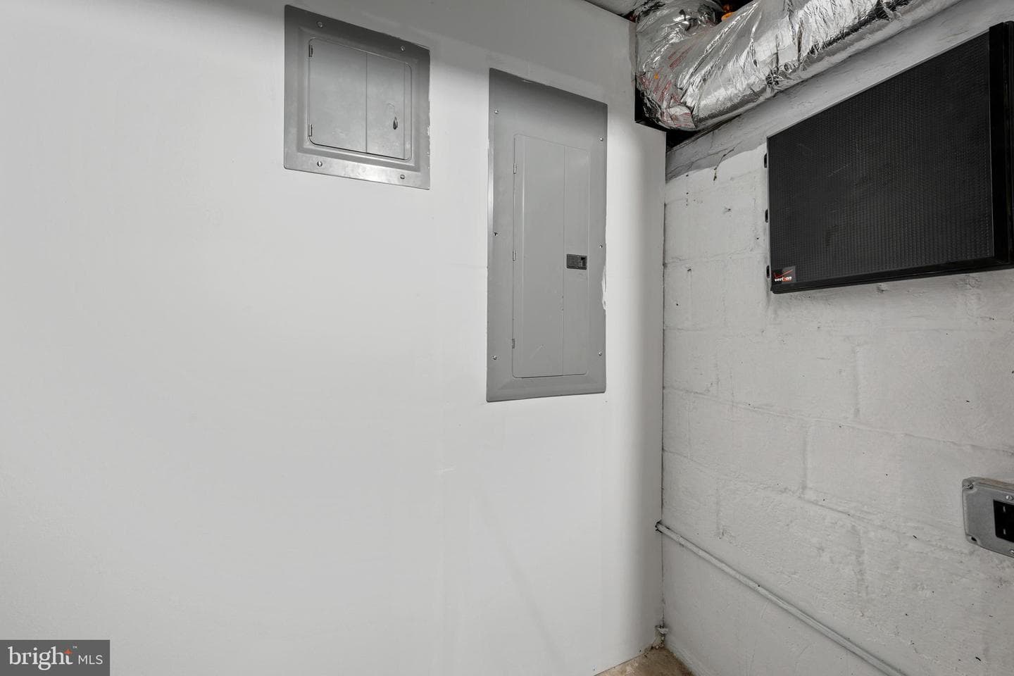 825 S Ivy Street photo 20