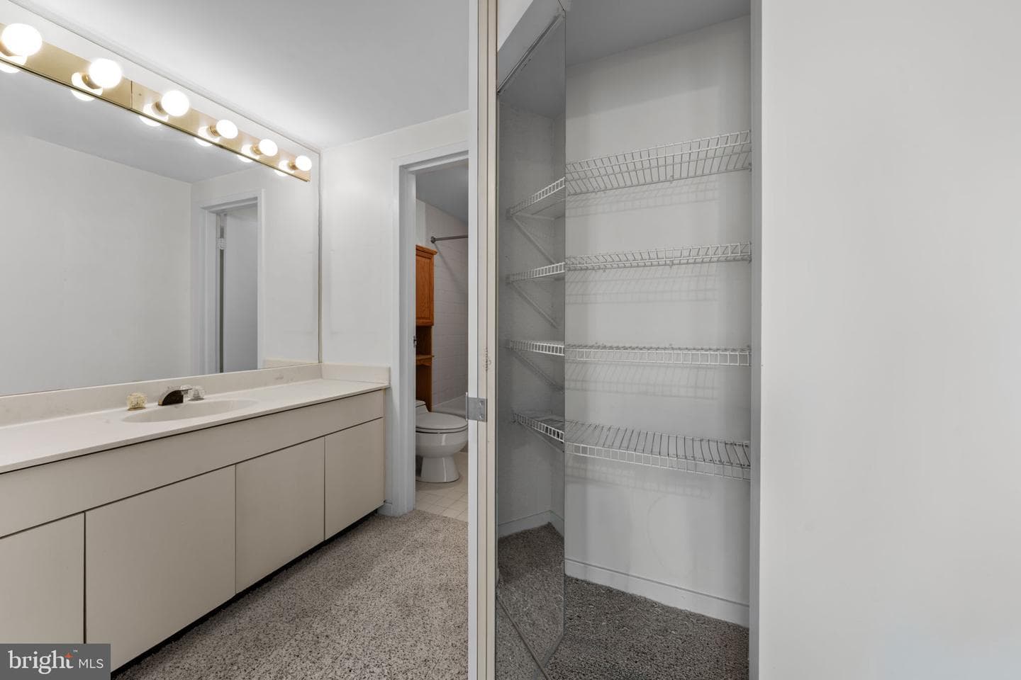 1530 Key Boulevard N #1007 photo 11