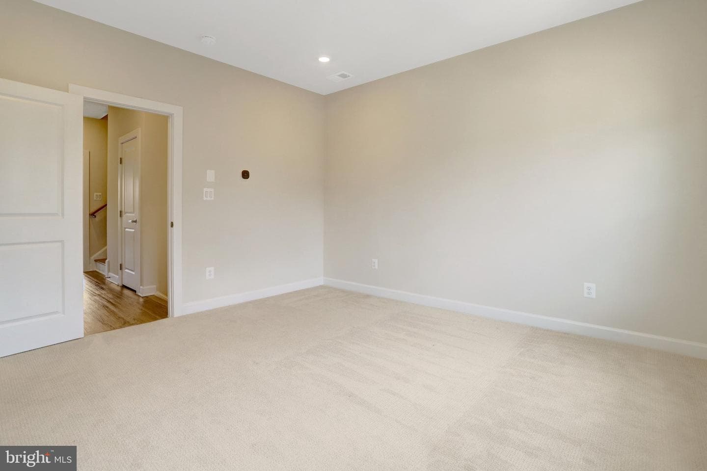 820 S Greenbrier Street photo 31