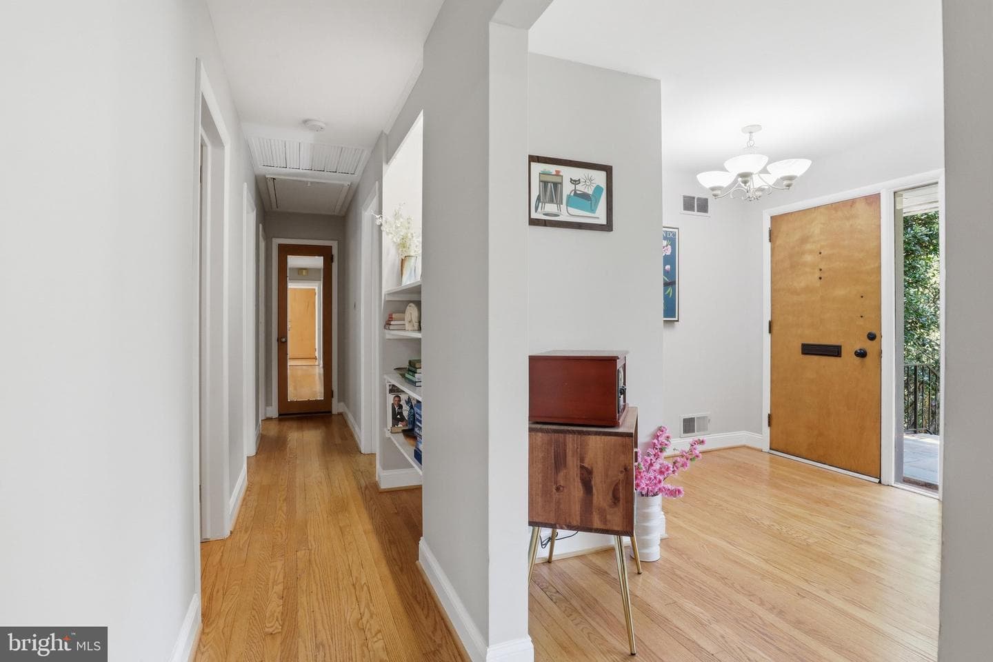 2615 S June Street photo 21