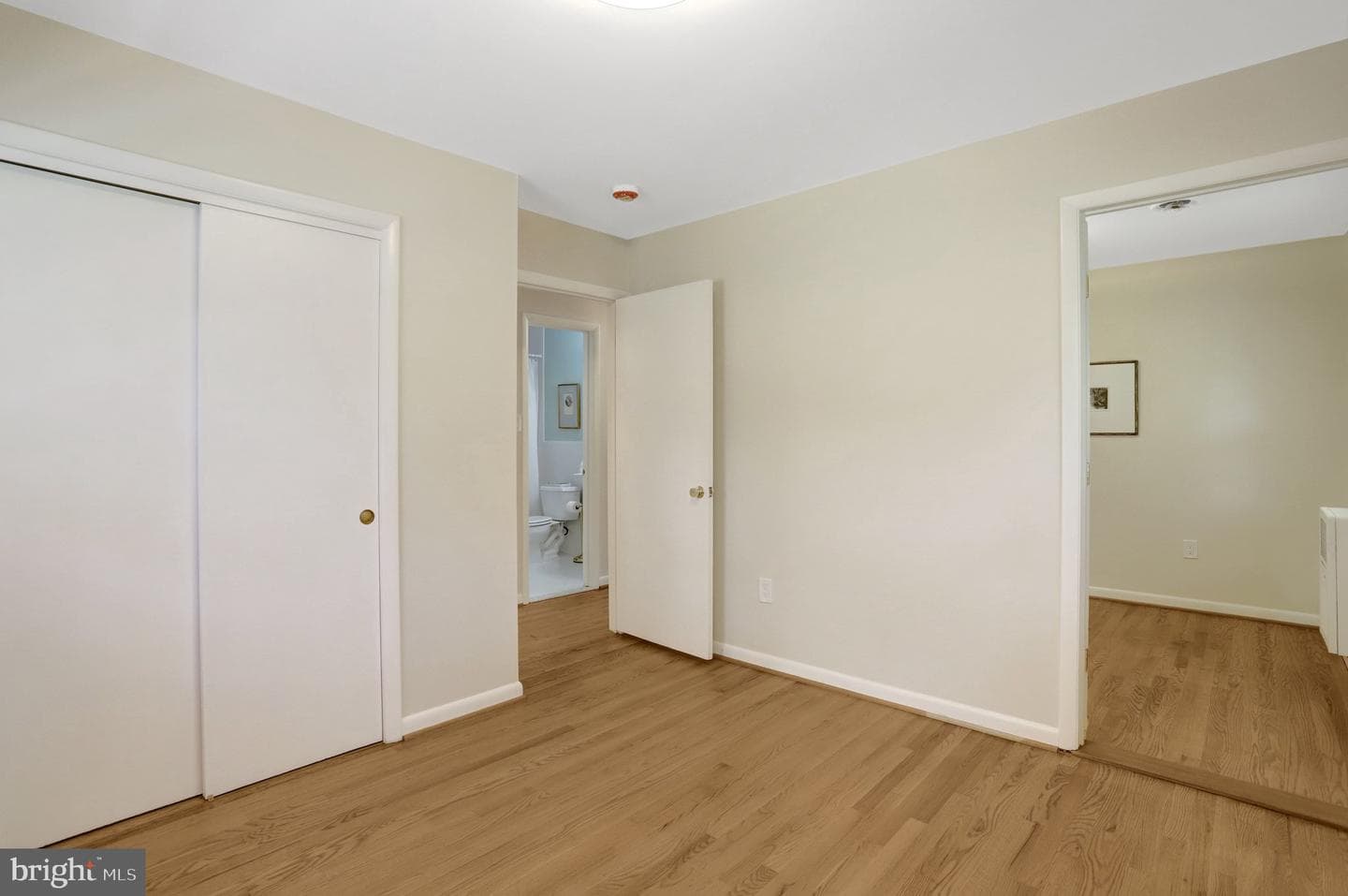 914 S Taylor Street photo 33