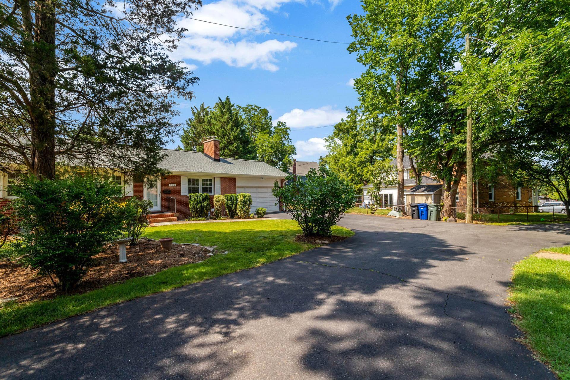 914 S Taylor Street photo 54