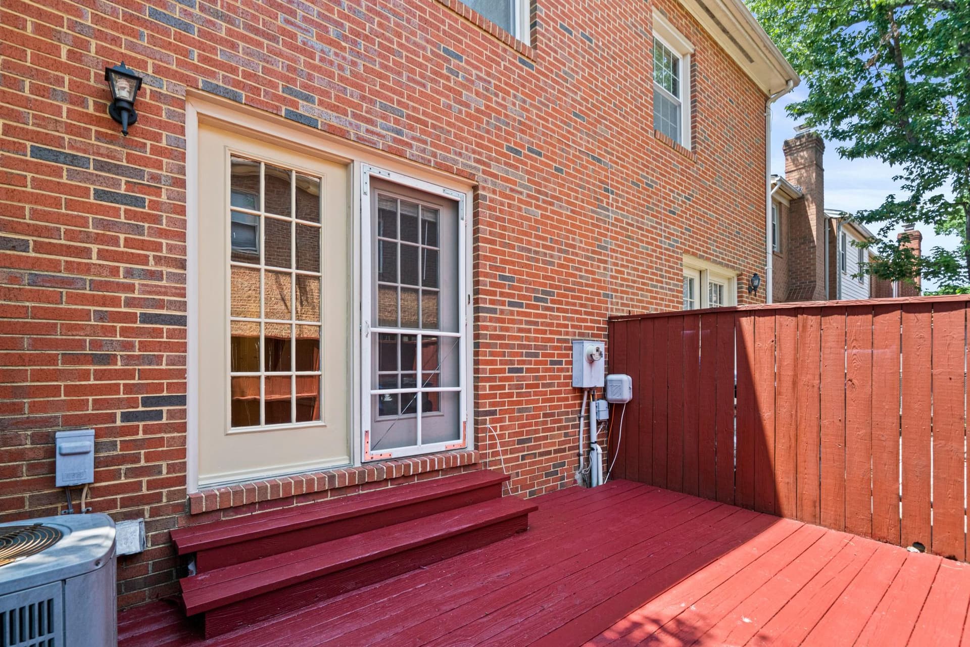 1141 N Vernon Street photo 23