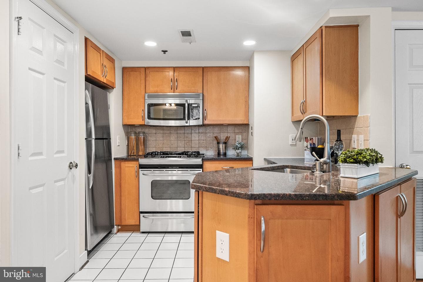 1045 N Utah Street #2-501 photo 3