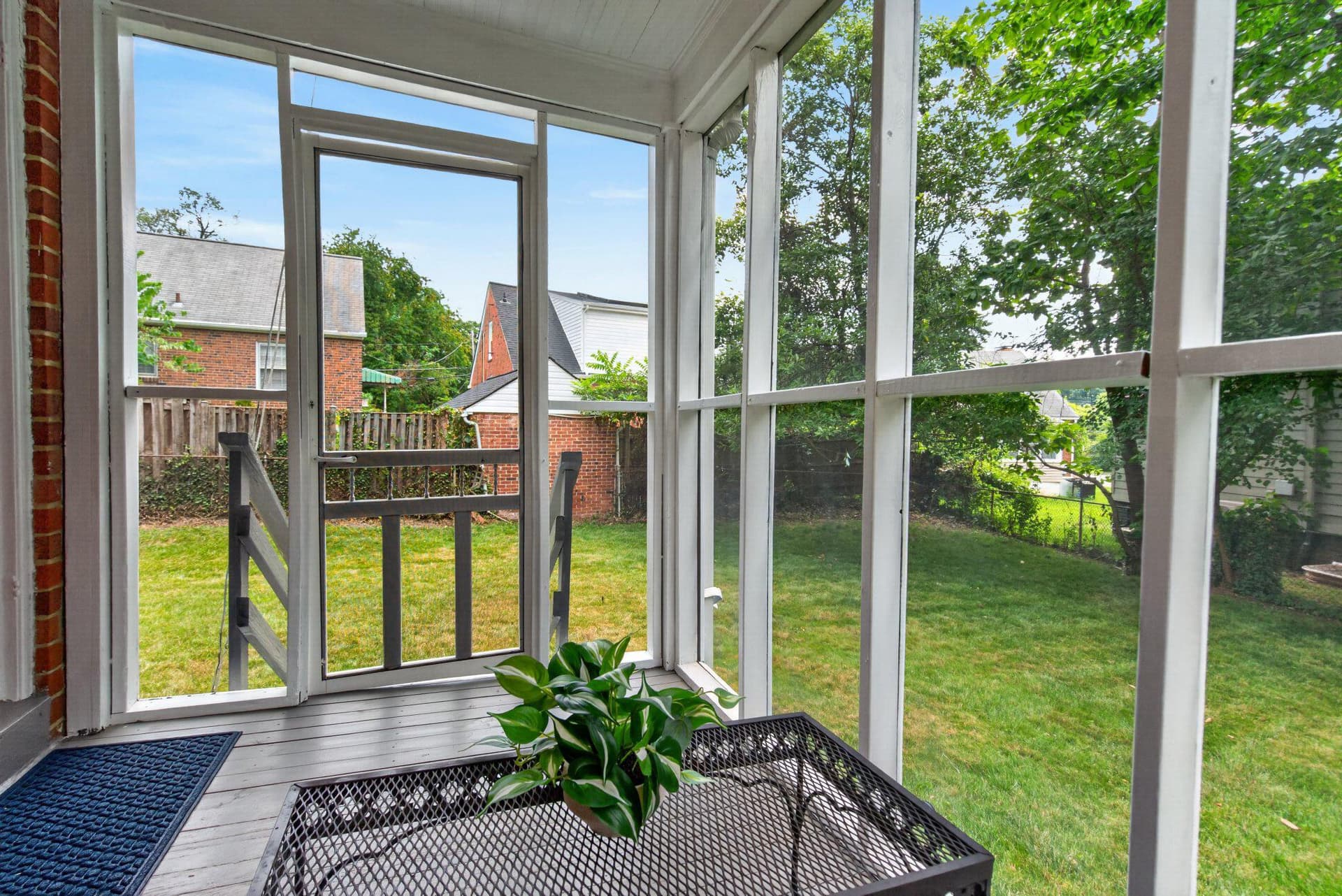 835 N Buchanan Street photo 24