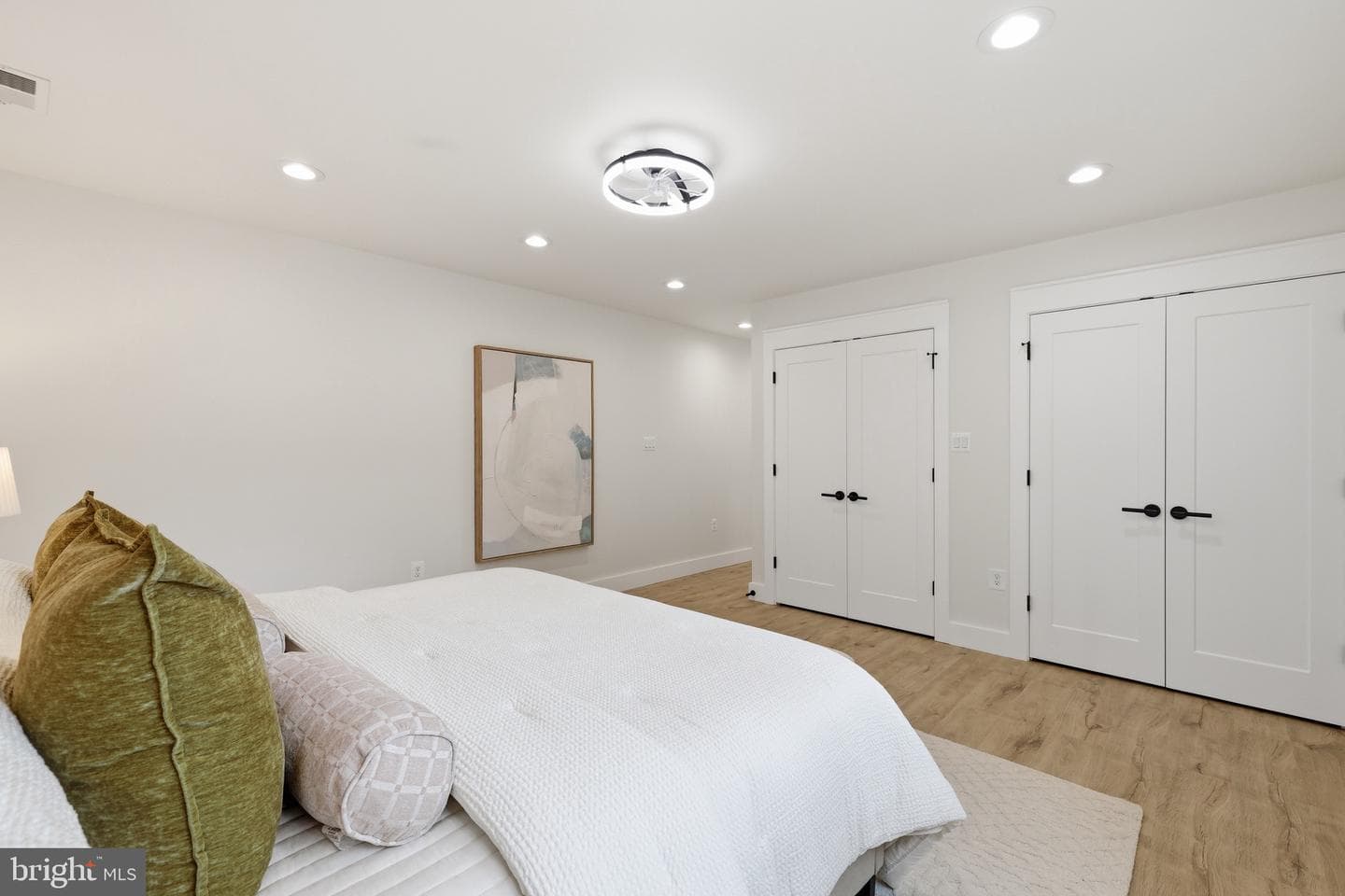 5940 4th Street N photo 25