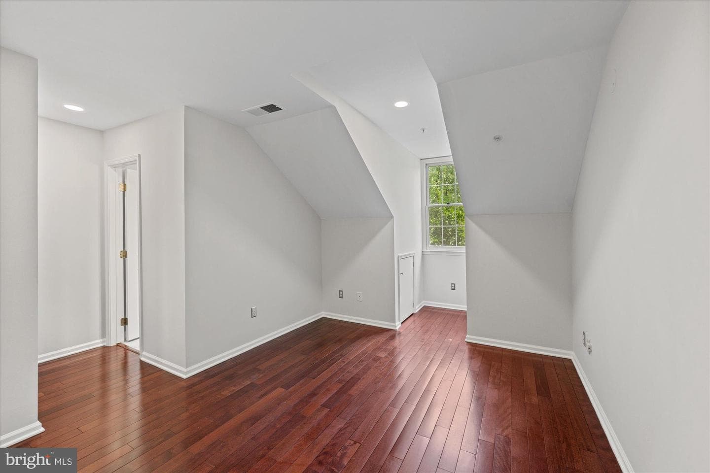 2435 13th Court N photo 25