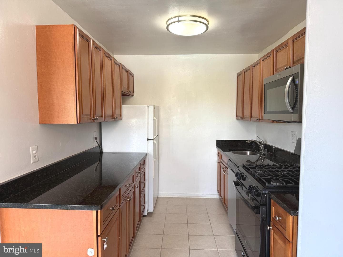 1300 S Arlington Ridge Road #512 photo 4
