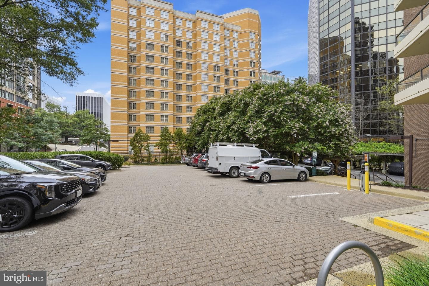 1600 N Oak Street #1122 photo 43