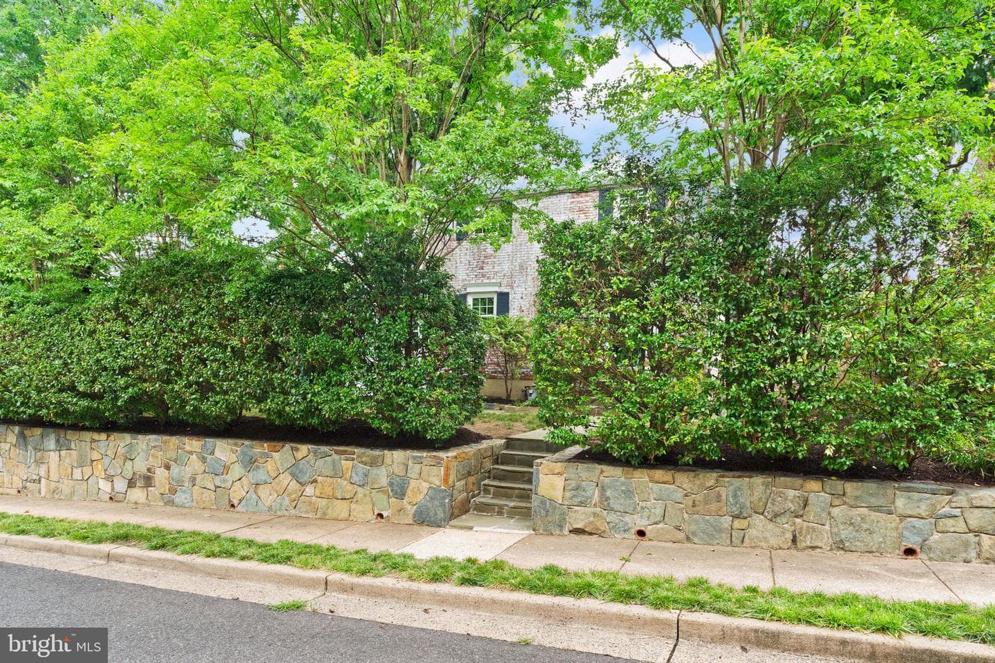 4843 Arlington Boulevard photo 5