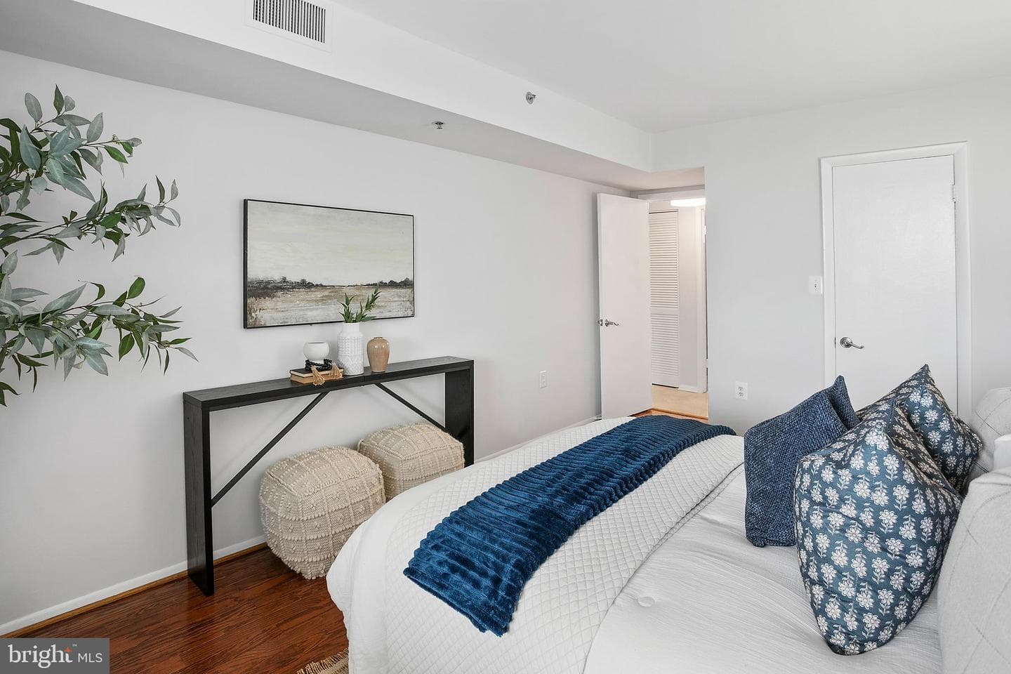 1001 N Vermont Street #1010 photo 19