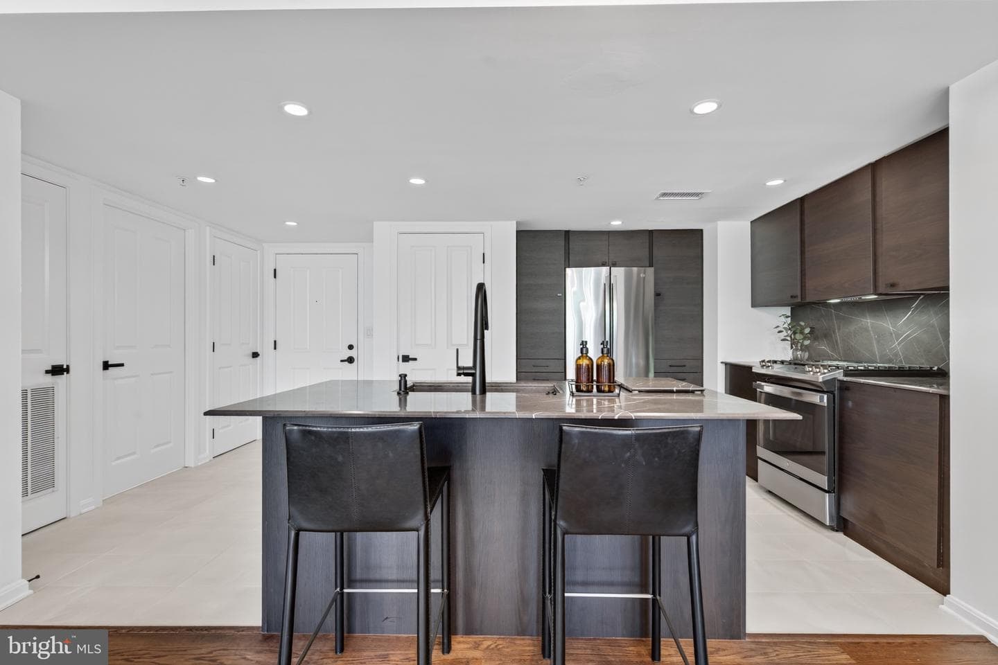 2220 Fairfax Drive #406 photo 10