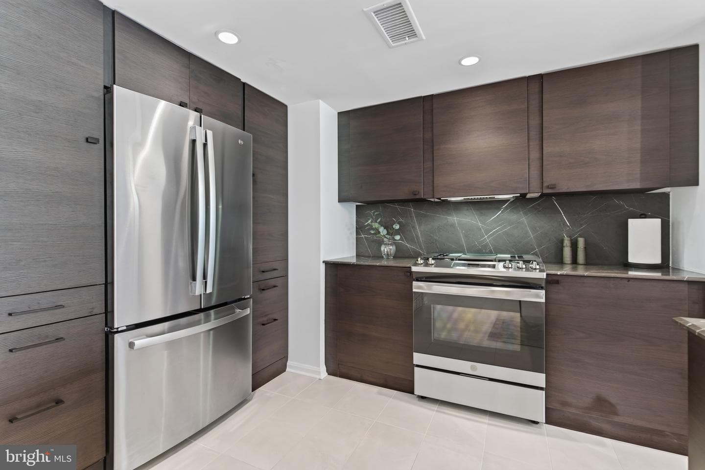 2220 Fairfax Drive #406 photo 7