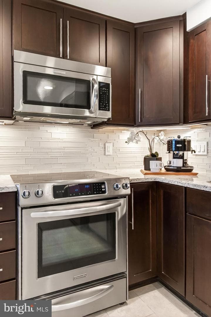 116 N Bedford Street #b photo 15