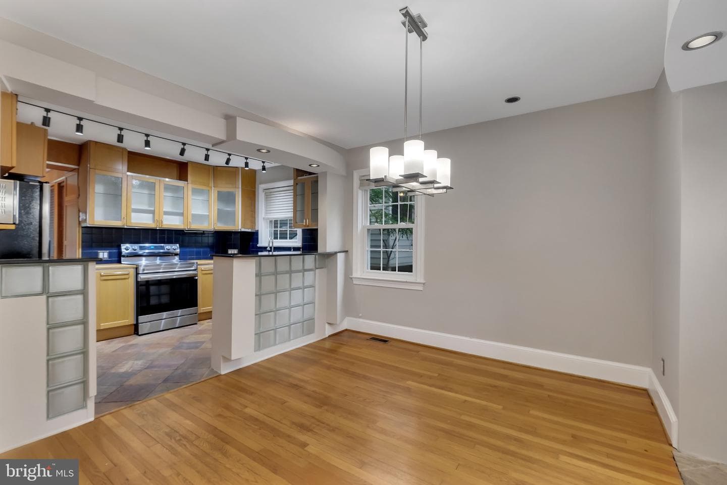 1706 N Glebe Road photo 11
