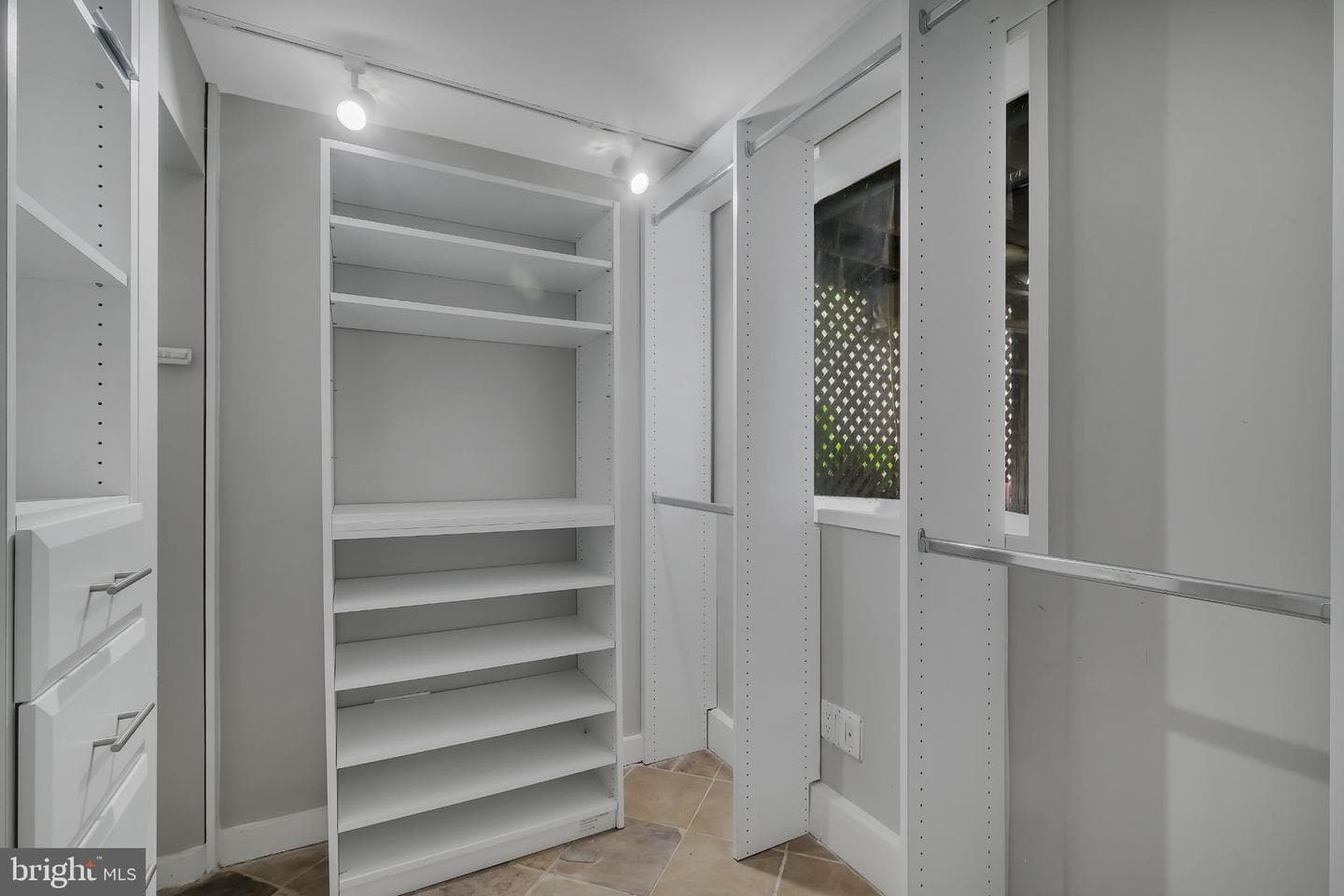 1706 N Glebe Road photo 31
