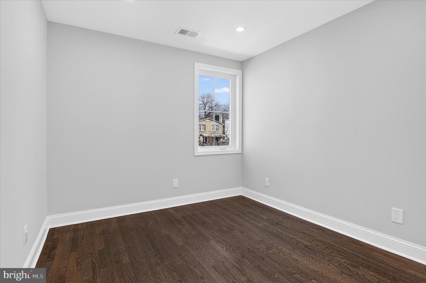1607 N Glebe Road photo 26