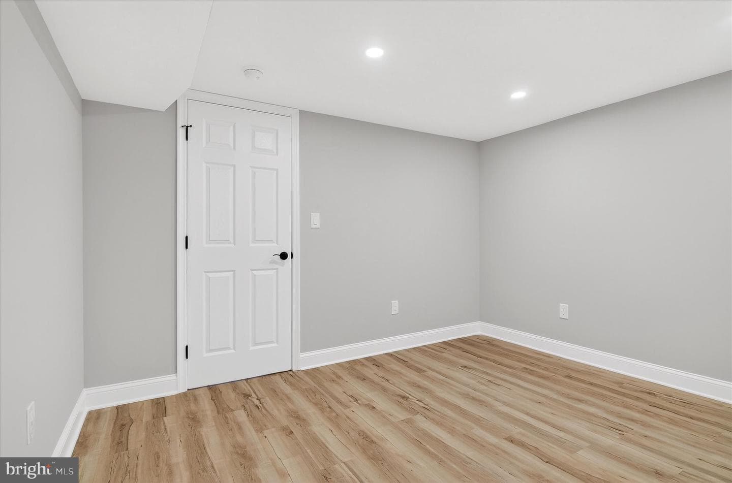 1607 N Glebe Road photo 37