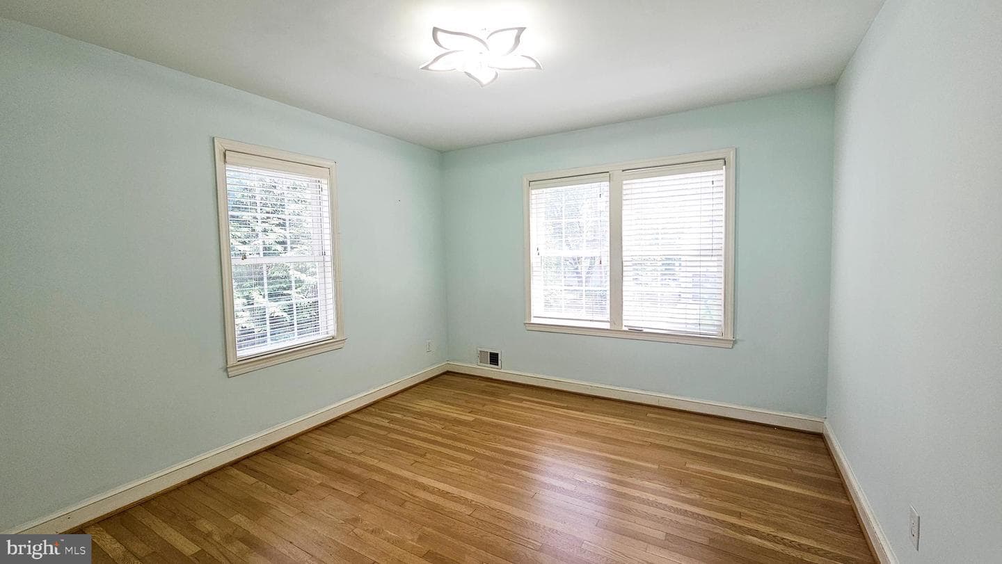 5935 15th Street N photo 19