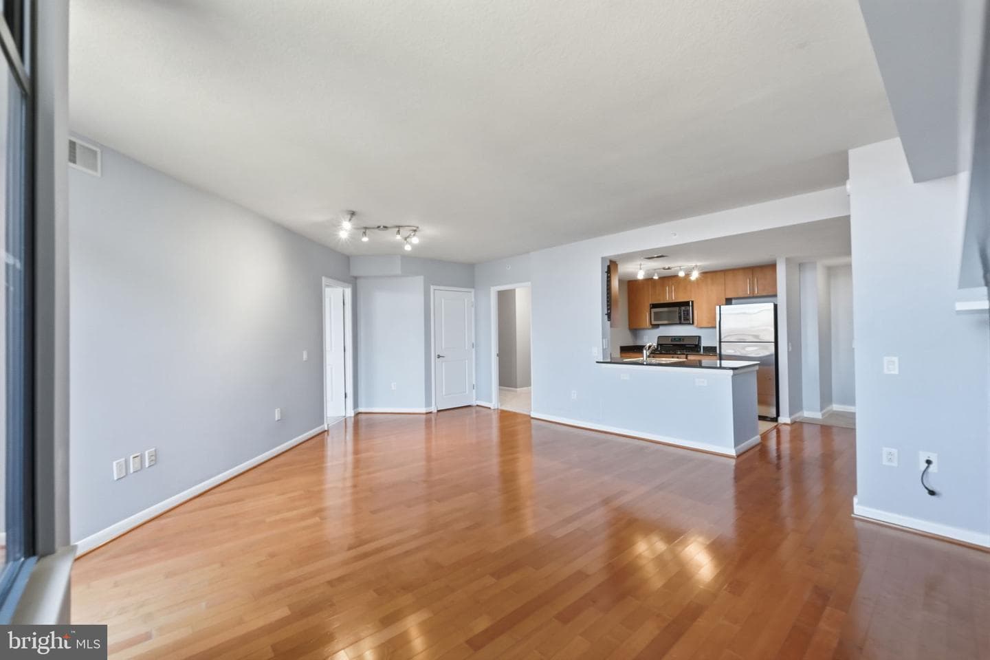 1021 N Garfield Street #735 photo 12