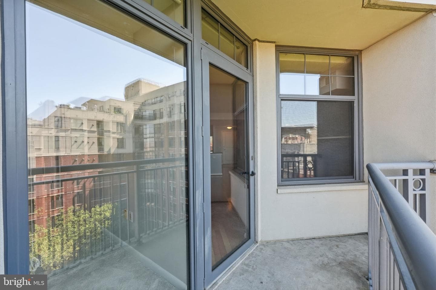 1021 N Garfield Street #735 photo 18