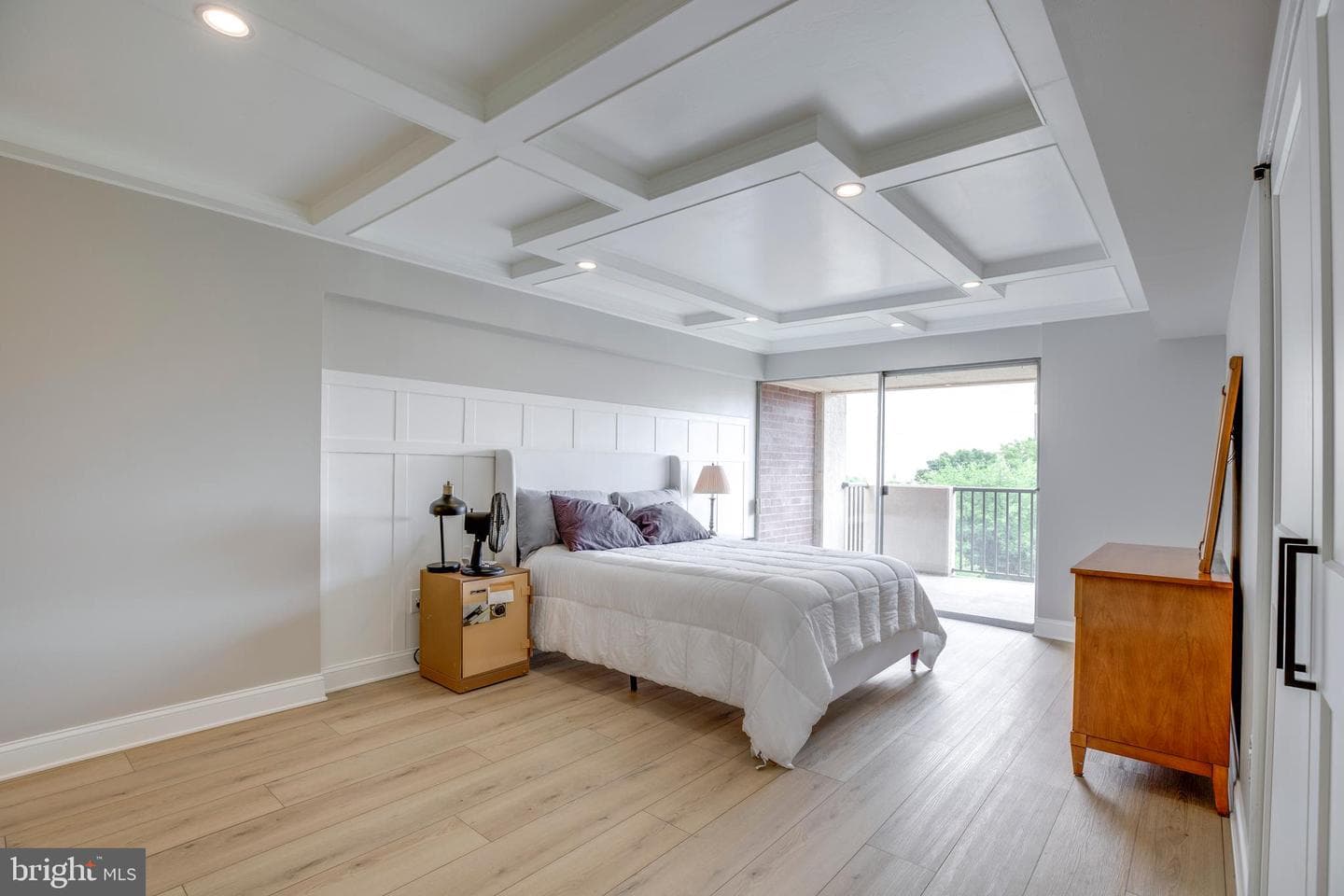 1300 Army Navy Drive #814 photo 30