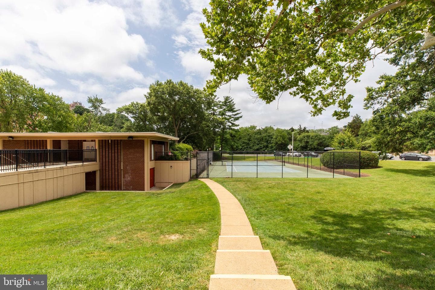 1300 Army Navy Drive #814 photo 53