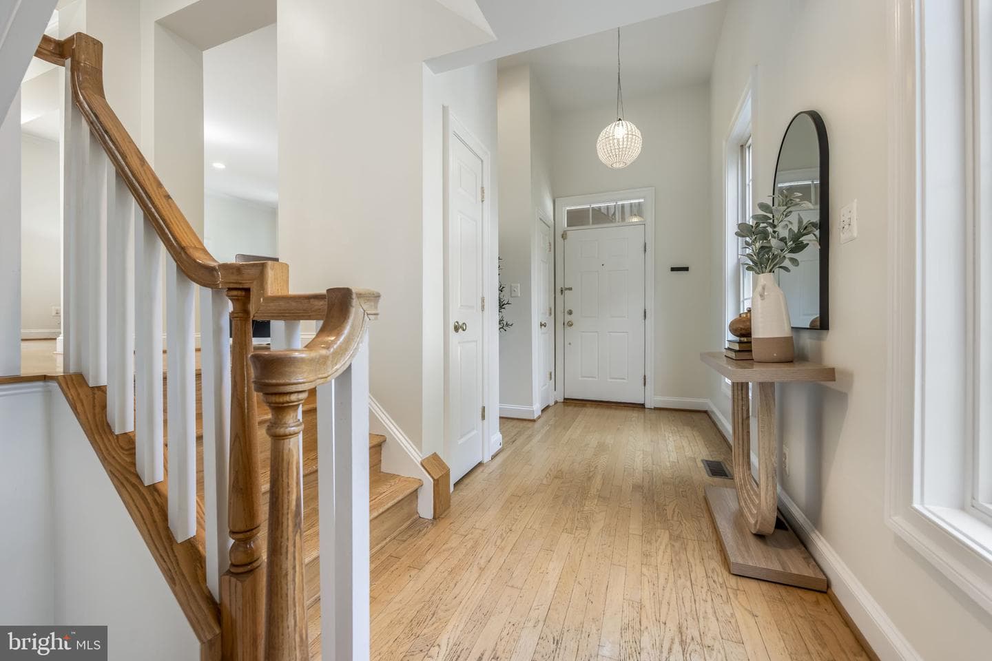 413 N Frederick Street photo 12