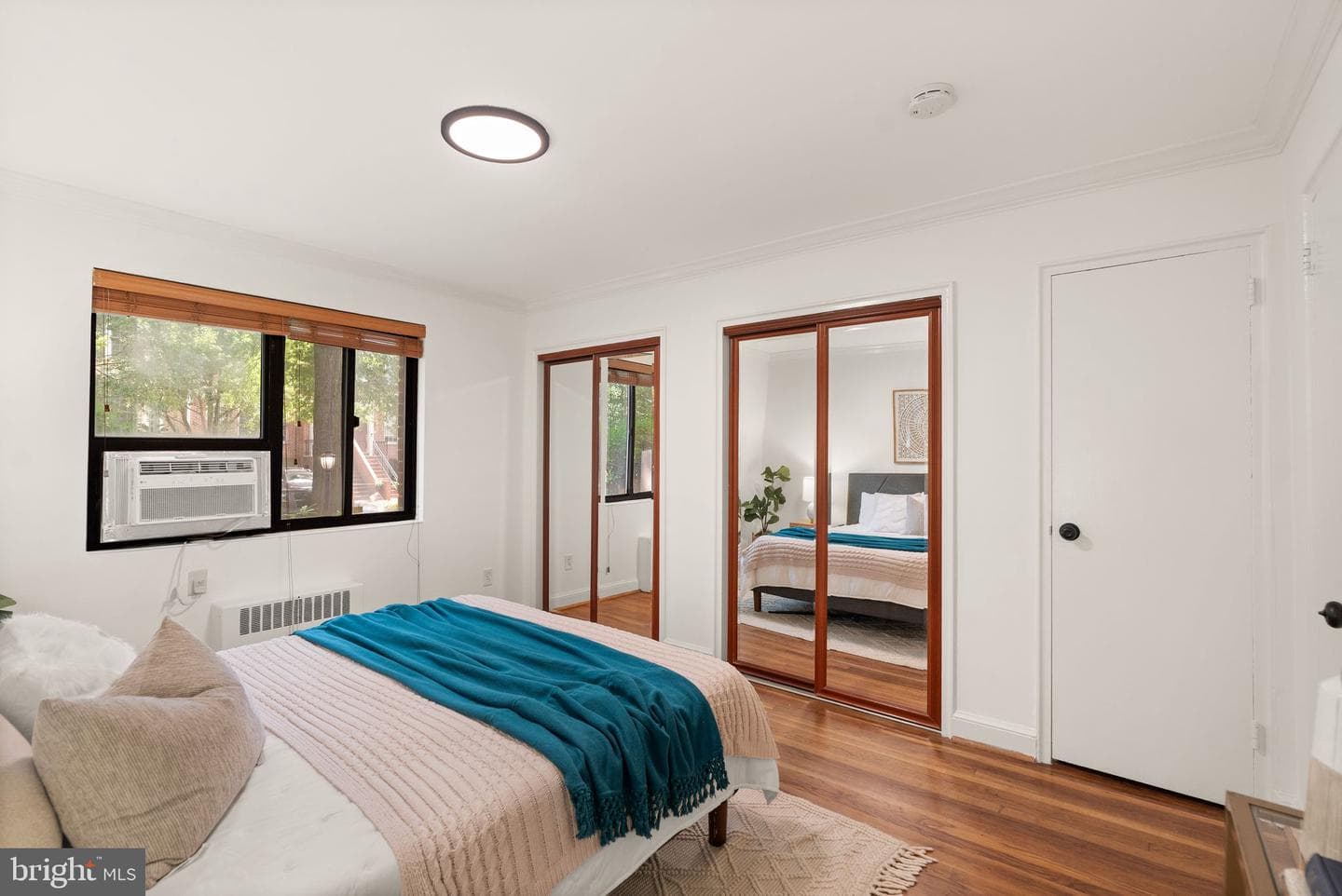1577 N Colonial Terrace #305-Y photo 19