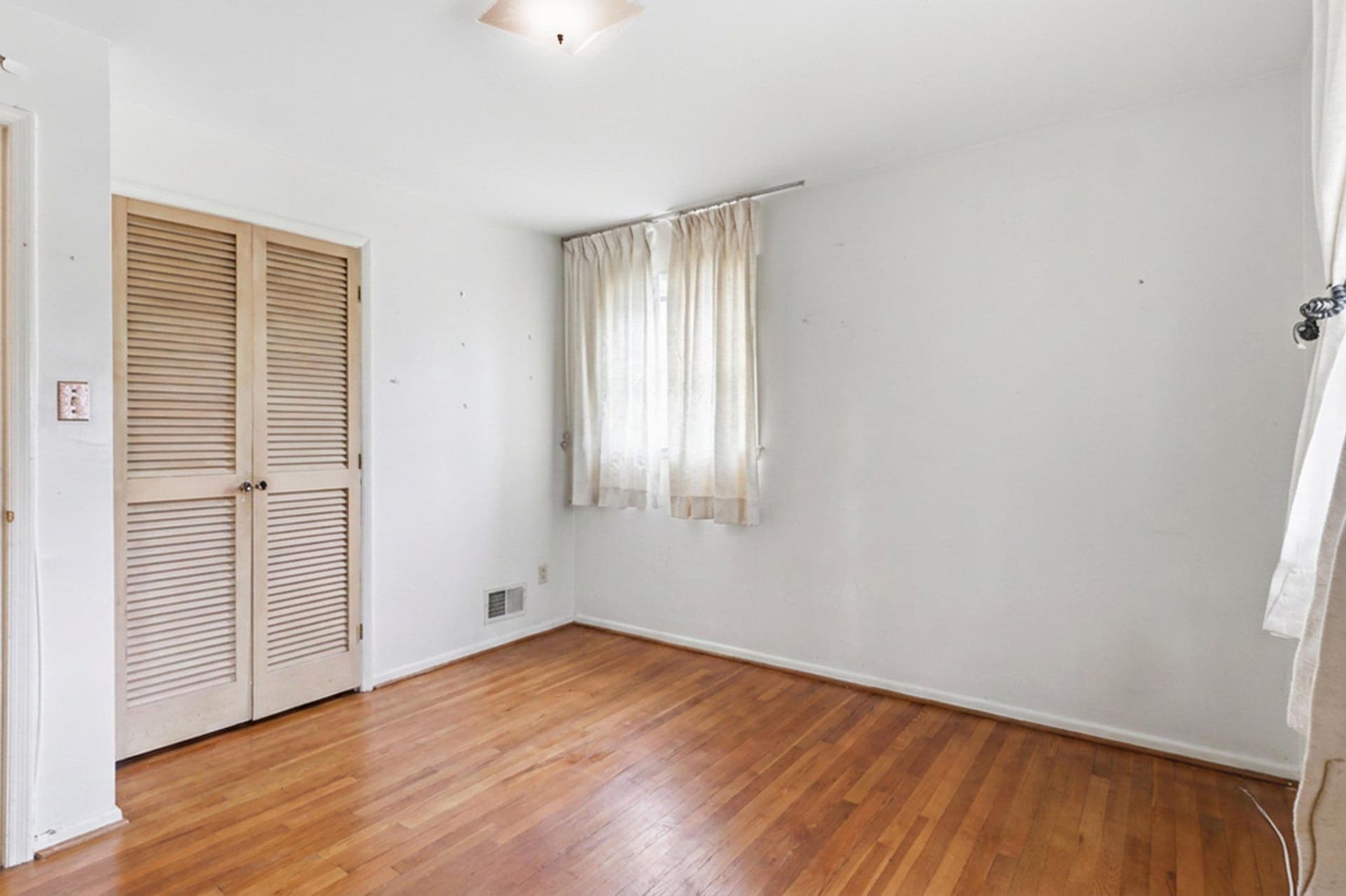 3707 John Marshall Drive photo 20