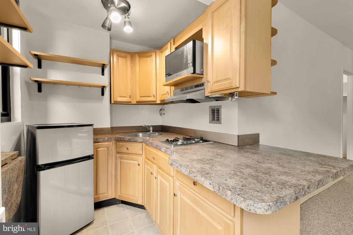 1021 Arlington Boulevard #446 photo 8