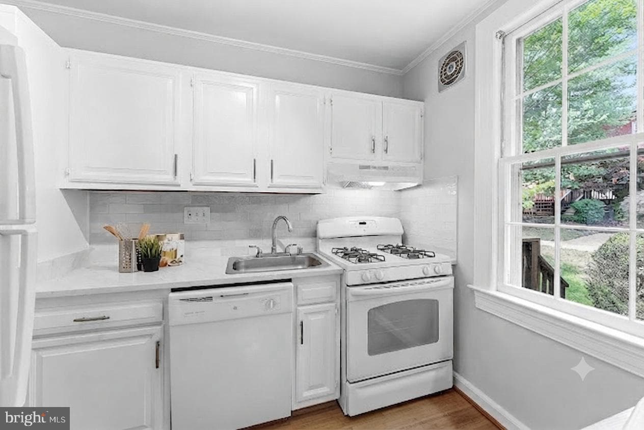 1401 S Edgewood Street #498 photo 11