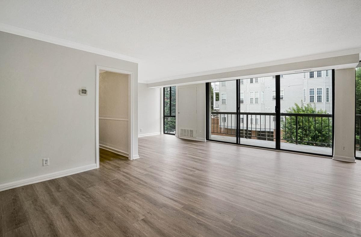 1401 N Rhodes Street #301 photo 19