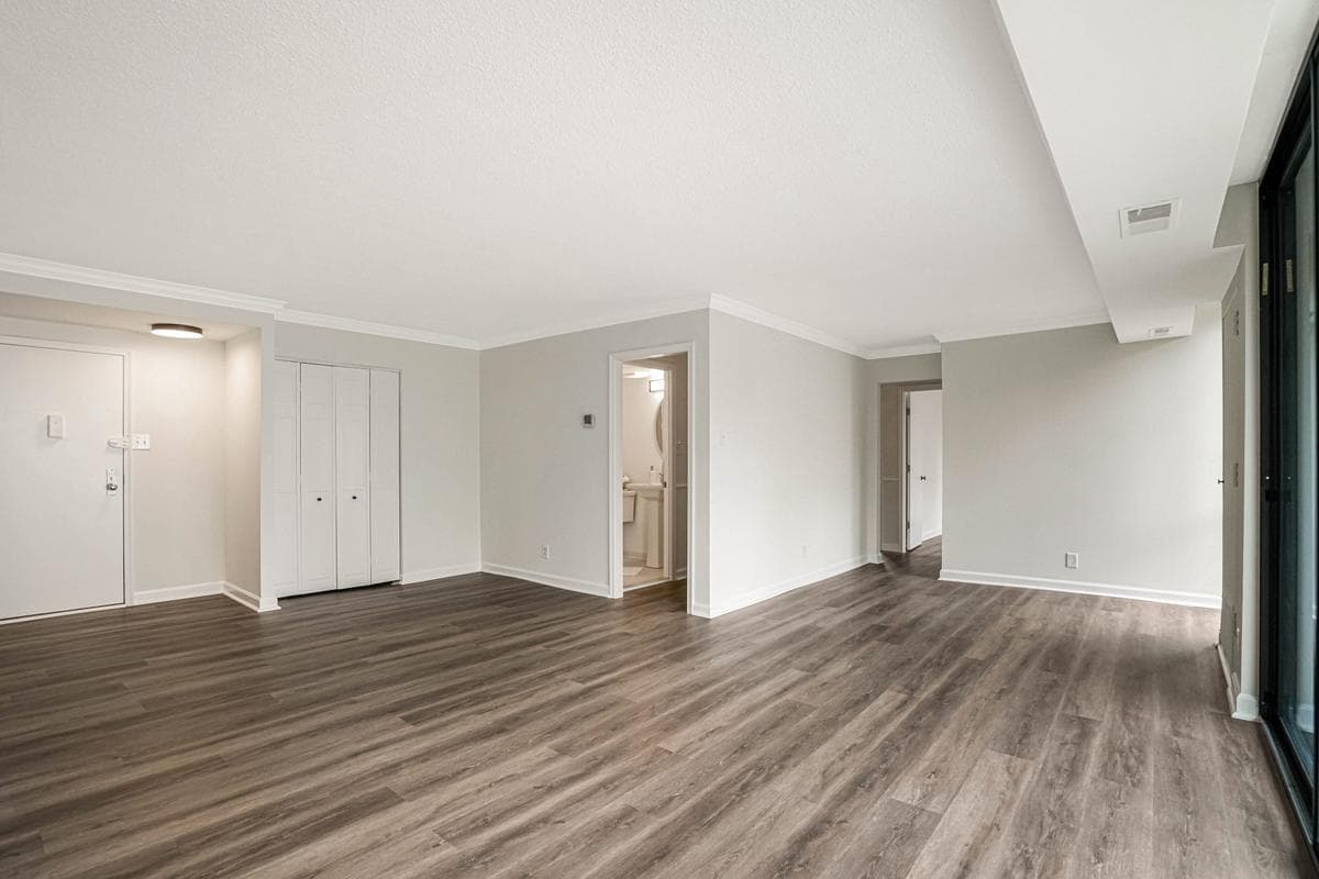 1401 N Rhodes Street #301 photo 20