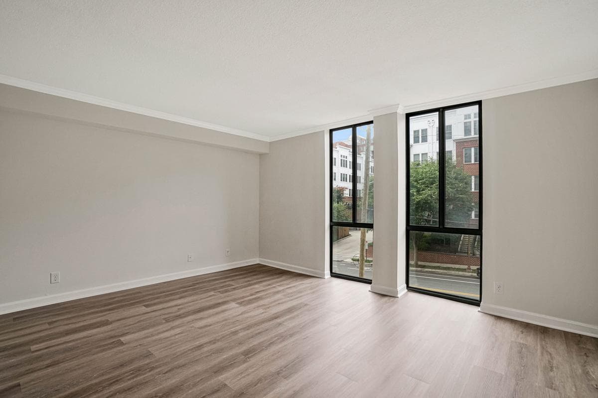 1401 N Rhodes Street #301 photo 25