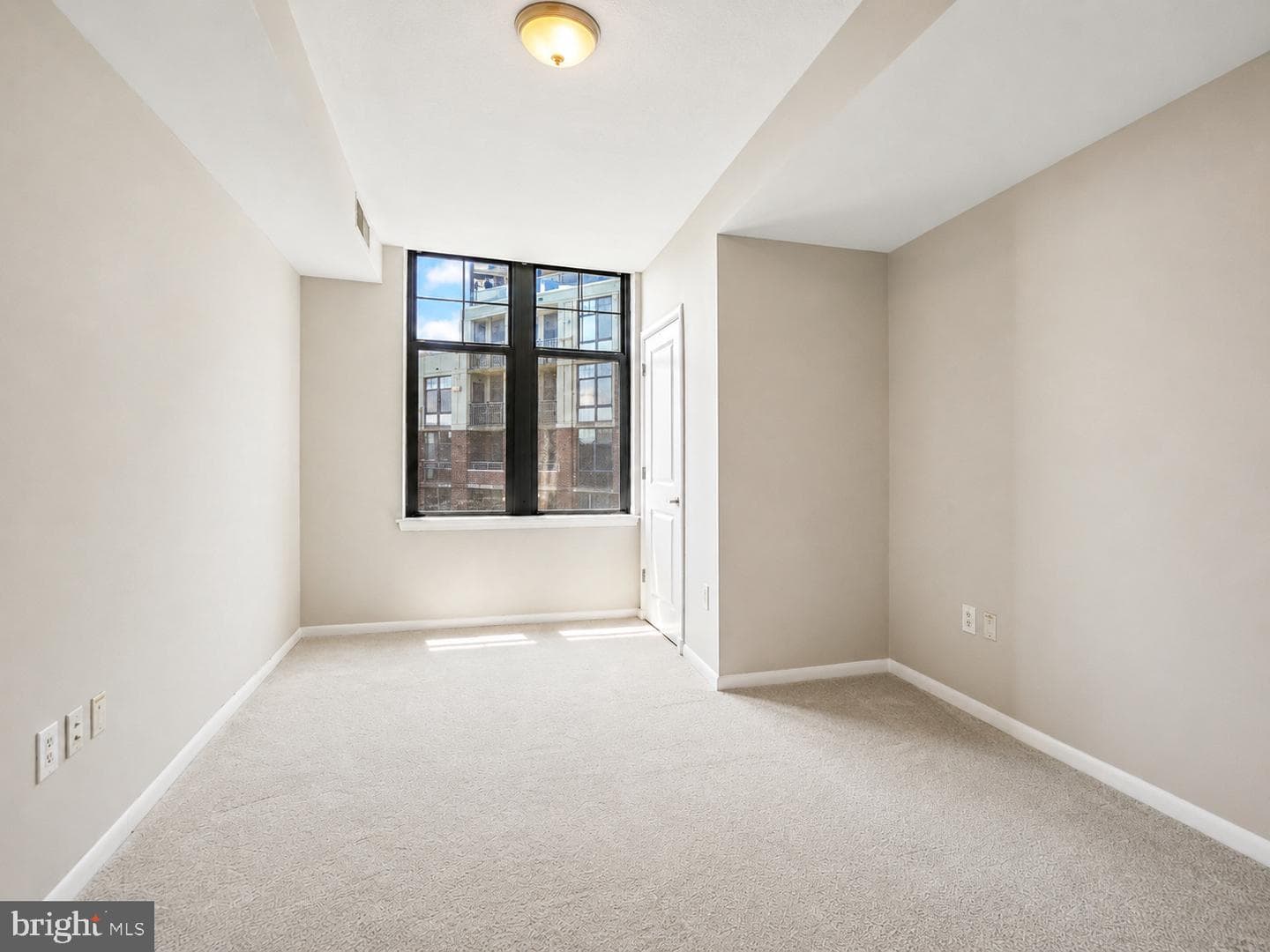 1021 Garfield Street #627 photo 26