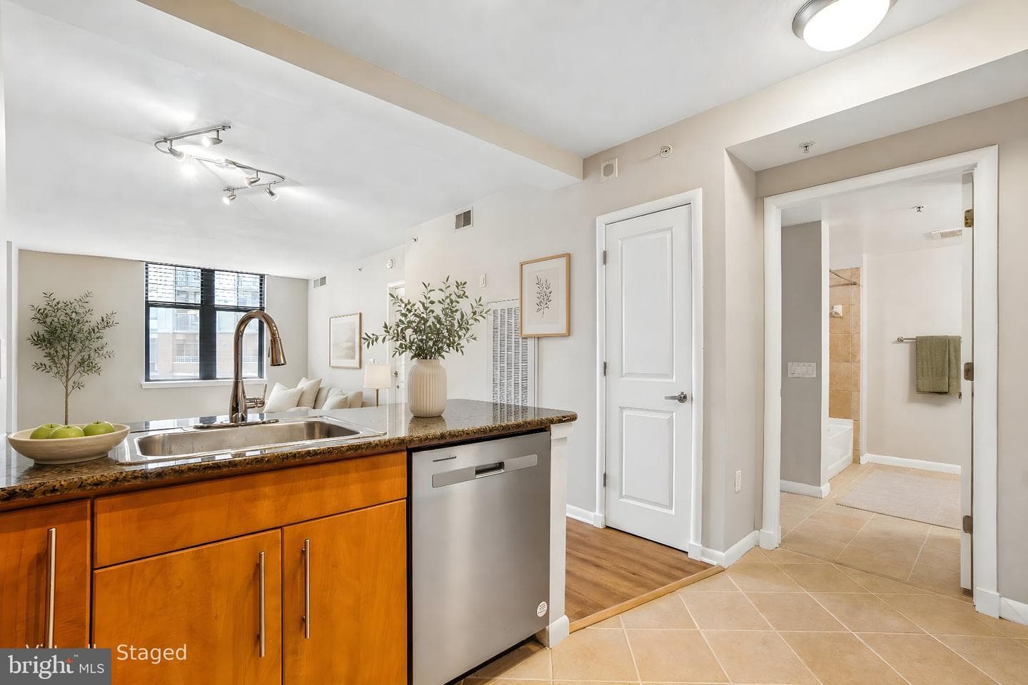 1021 Garfield Street #627 photo 5