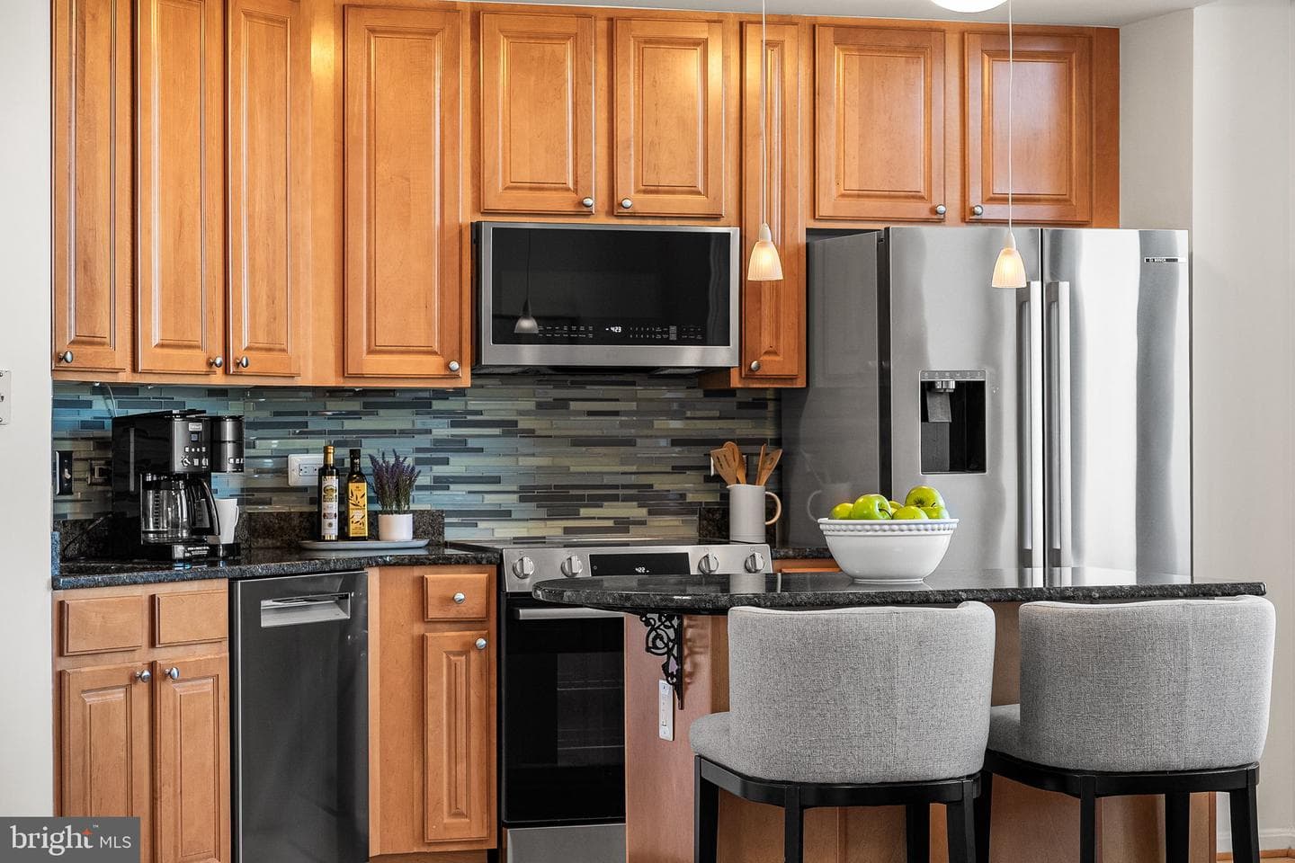 2720 S Arlington Mill Drive #914 photo 17