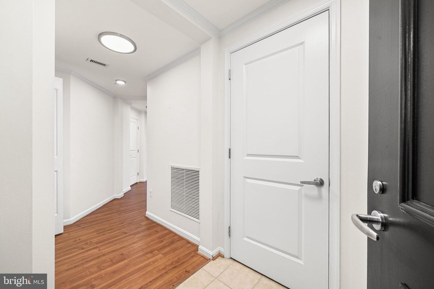 2720 S Arlington Mill Drive #914 photo 5