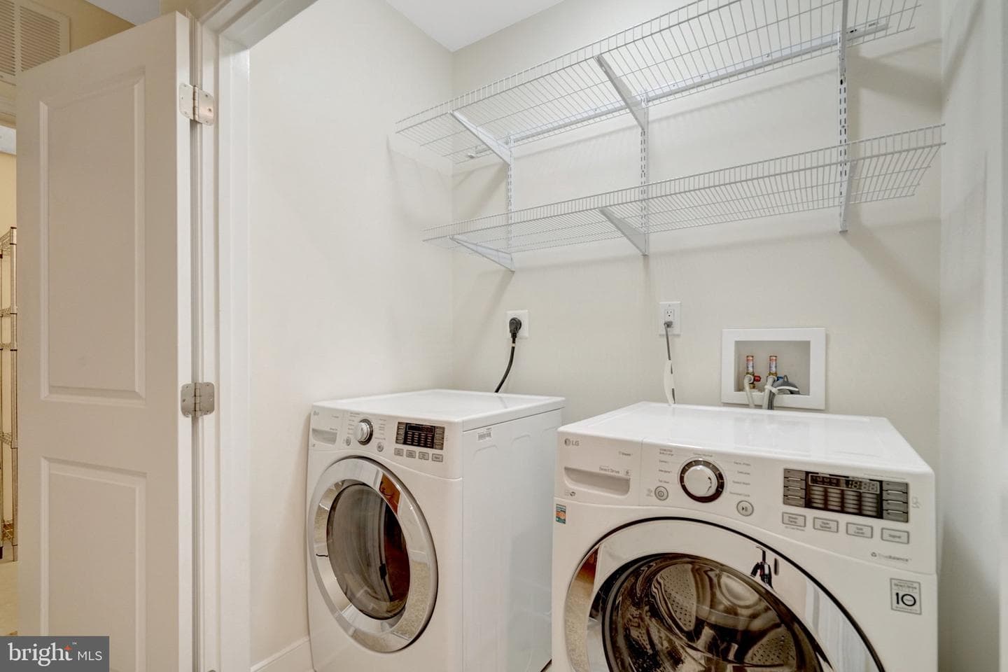 1418 N Rhodes Street #b106 photo 34