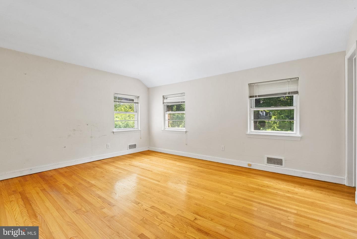 623 29th Street S photo 17