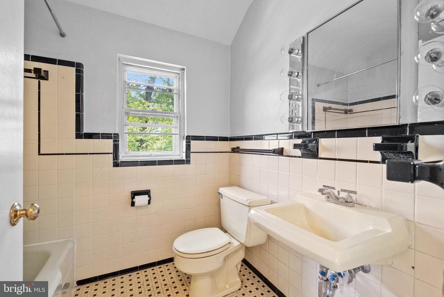 623 29th Street S photo 22