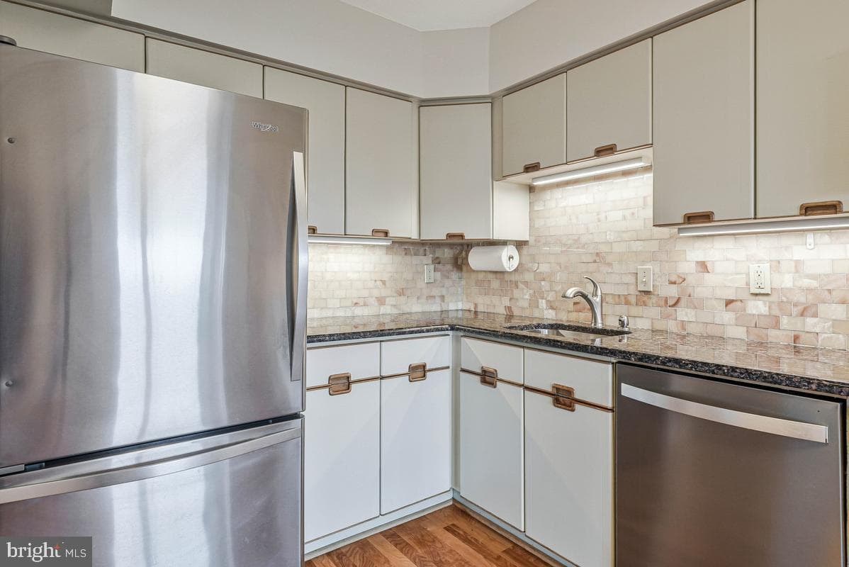 1805 Crystal Drive #807s photo 10