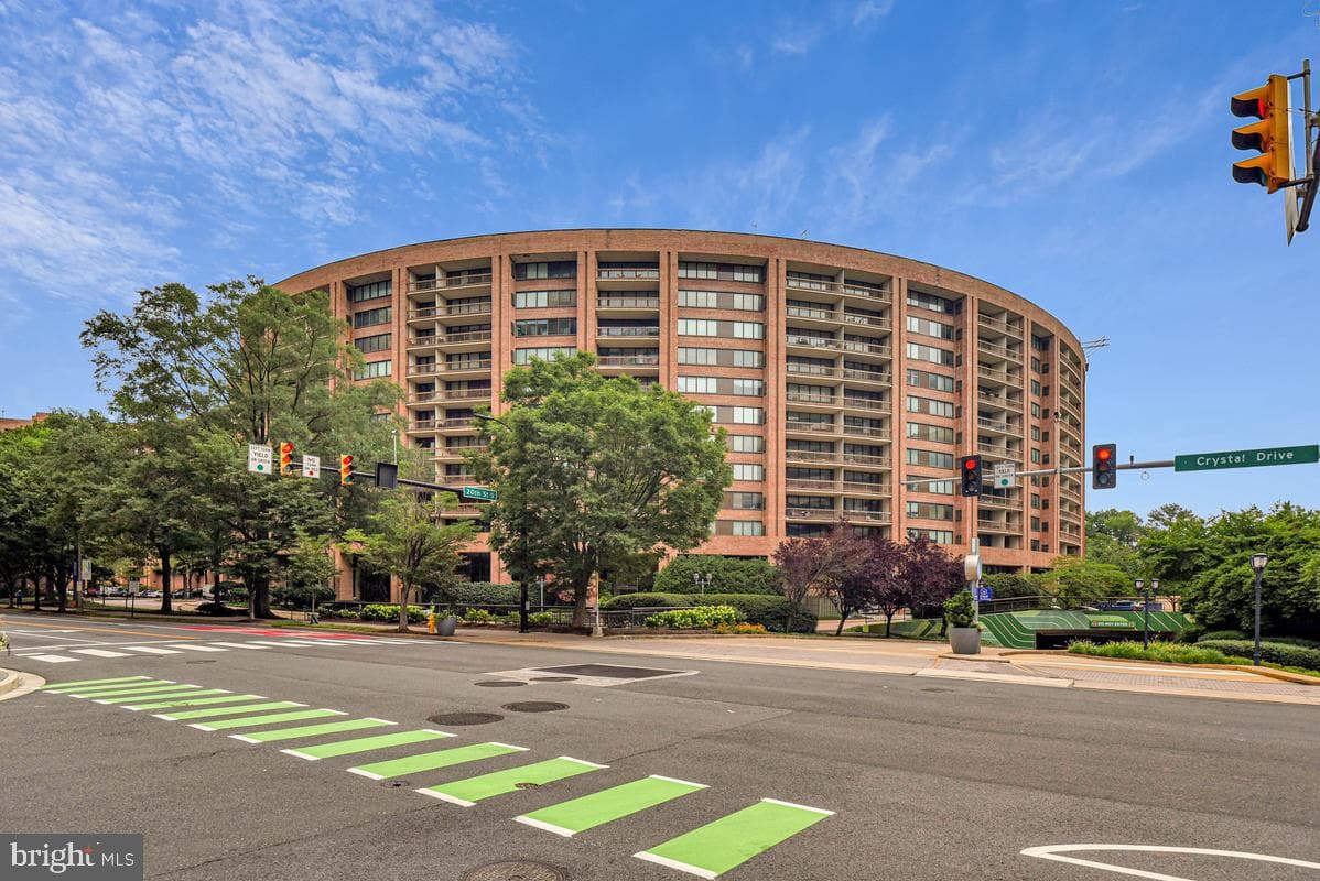 1805 Crystal Drive #807s photo 3