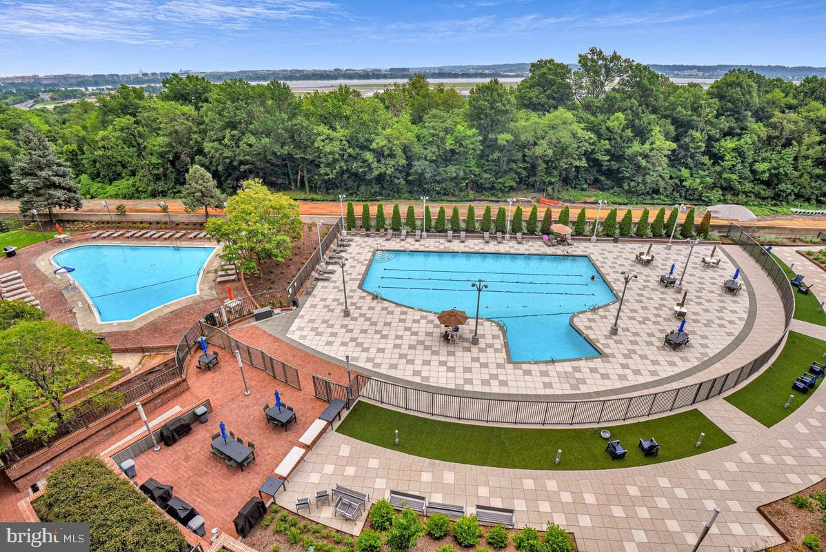 1805 Crystal Drive #807s photo 31