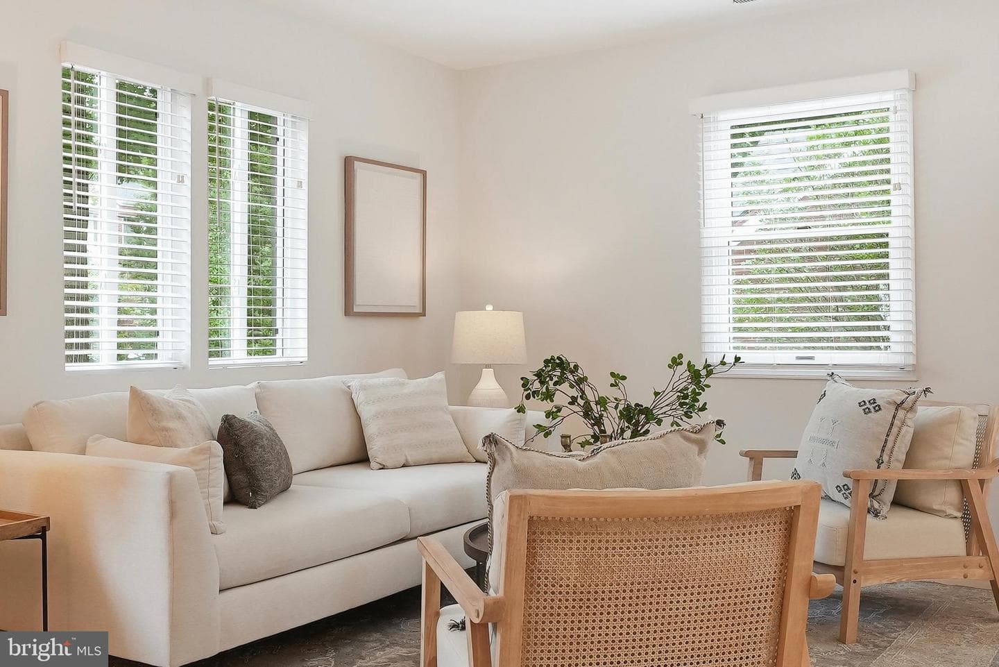 2020 S Quincy Street photo 3