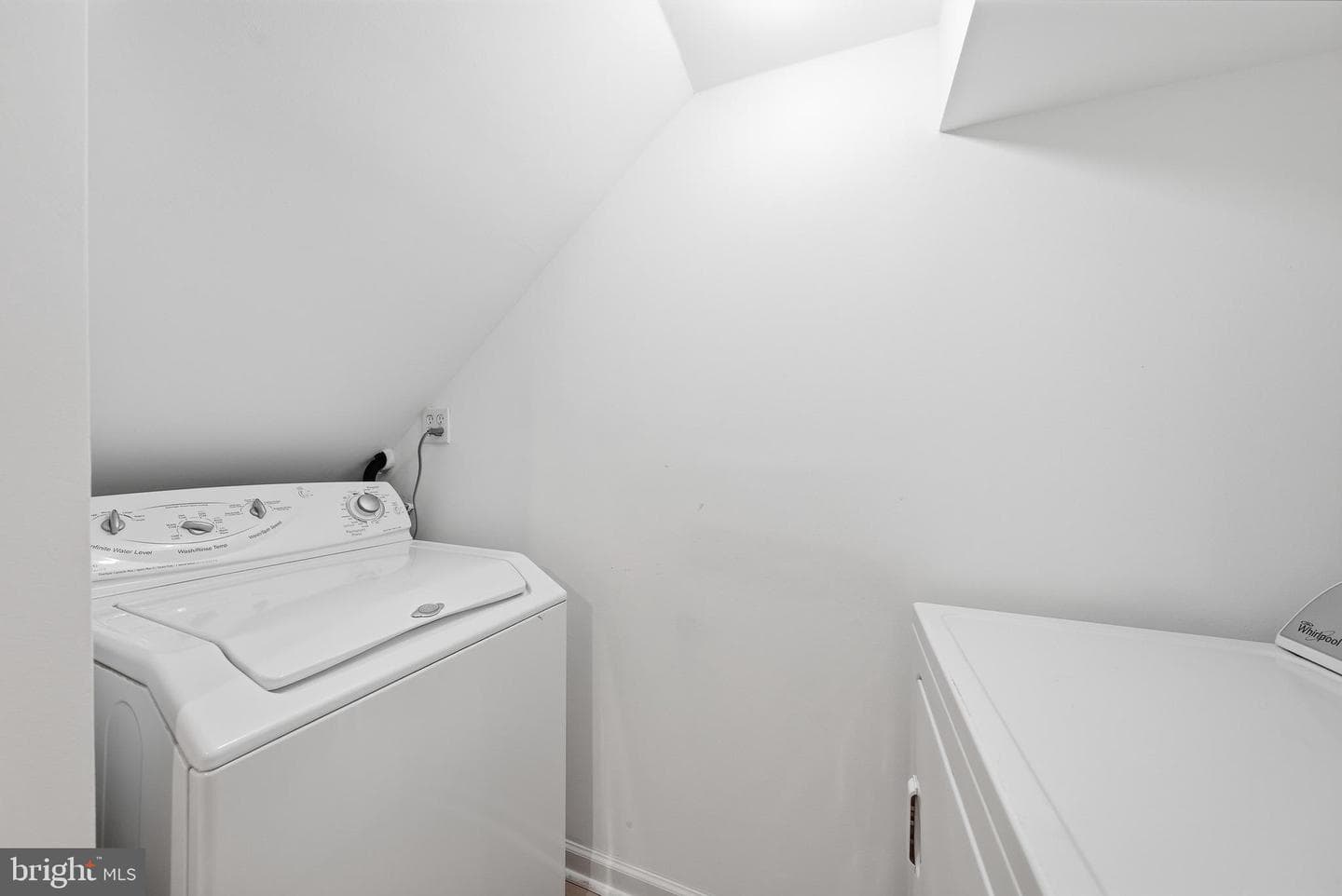 2020 S Quincy Street photo 32